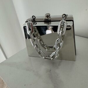 Silver Chain Box Clutch